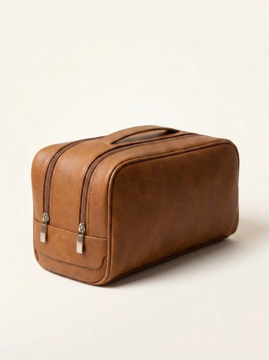 MORAES Toiletry Bag Deluxe — 3/4 angle with handle